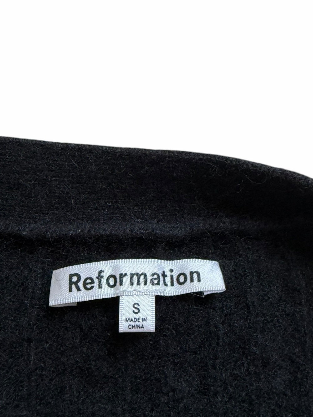 Reformation Guista Cropped Cashmere Cardigan Size Small Black Cableknit Sweater - Picture 2 of 8